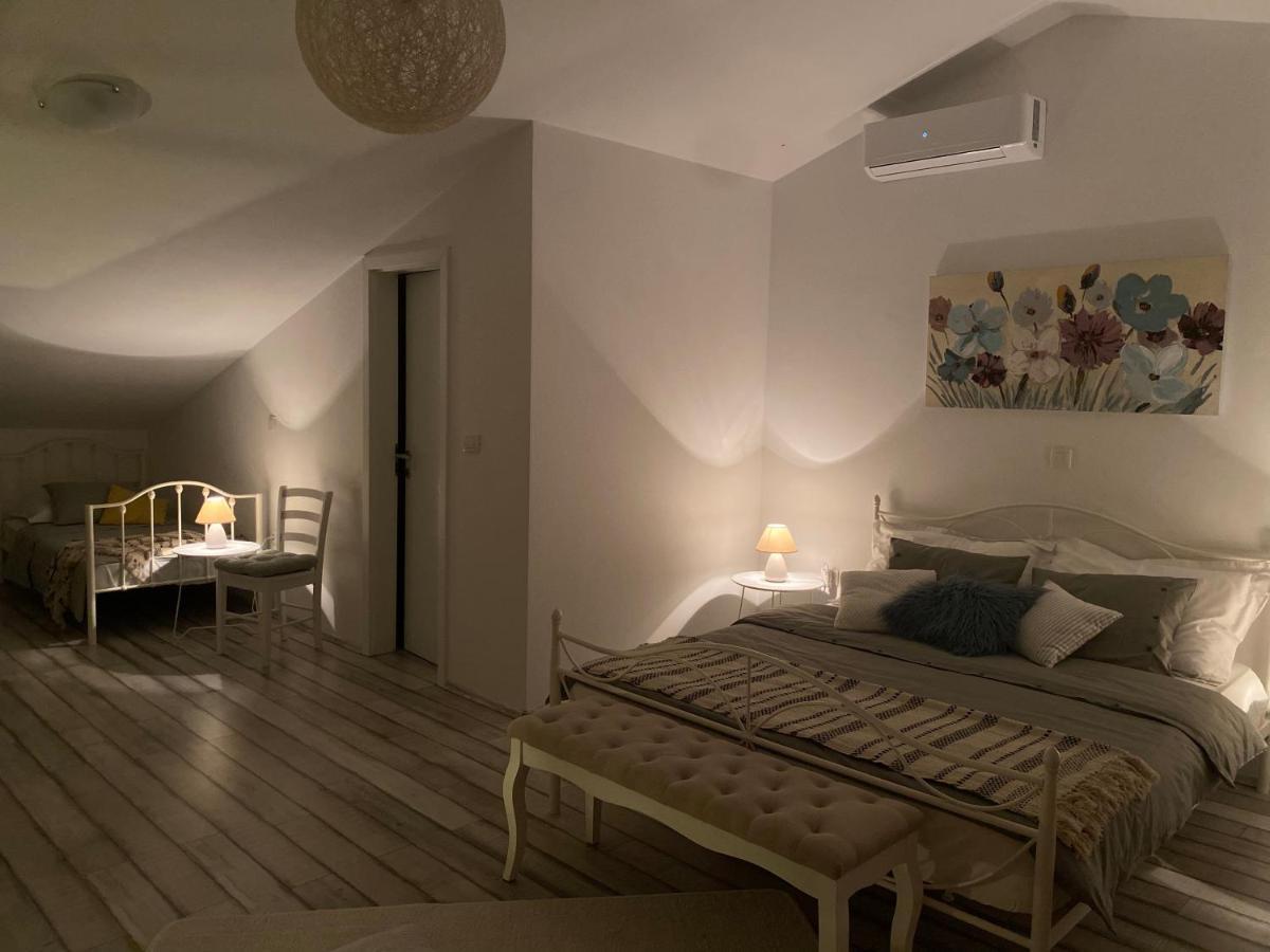 Apartment Valentina Klenovica Exteriör bild