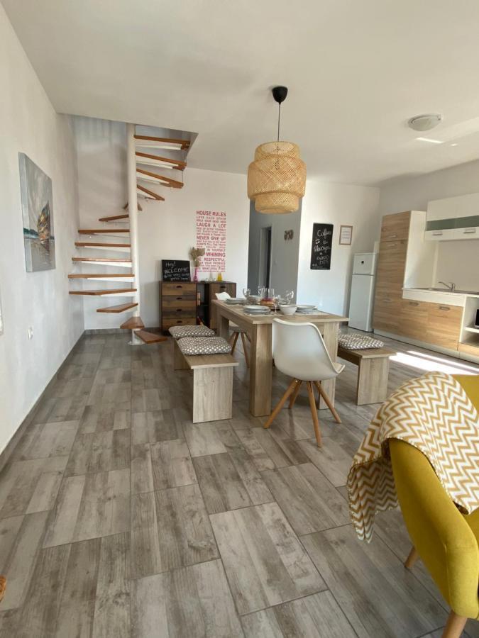 Apartment Valentina Klenovica Exteriör bild
