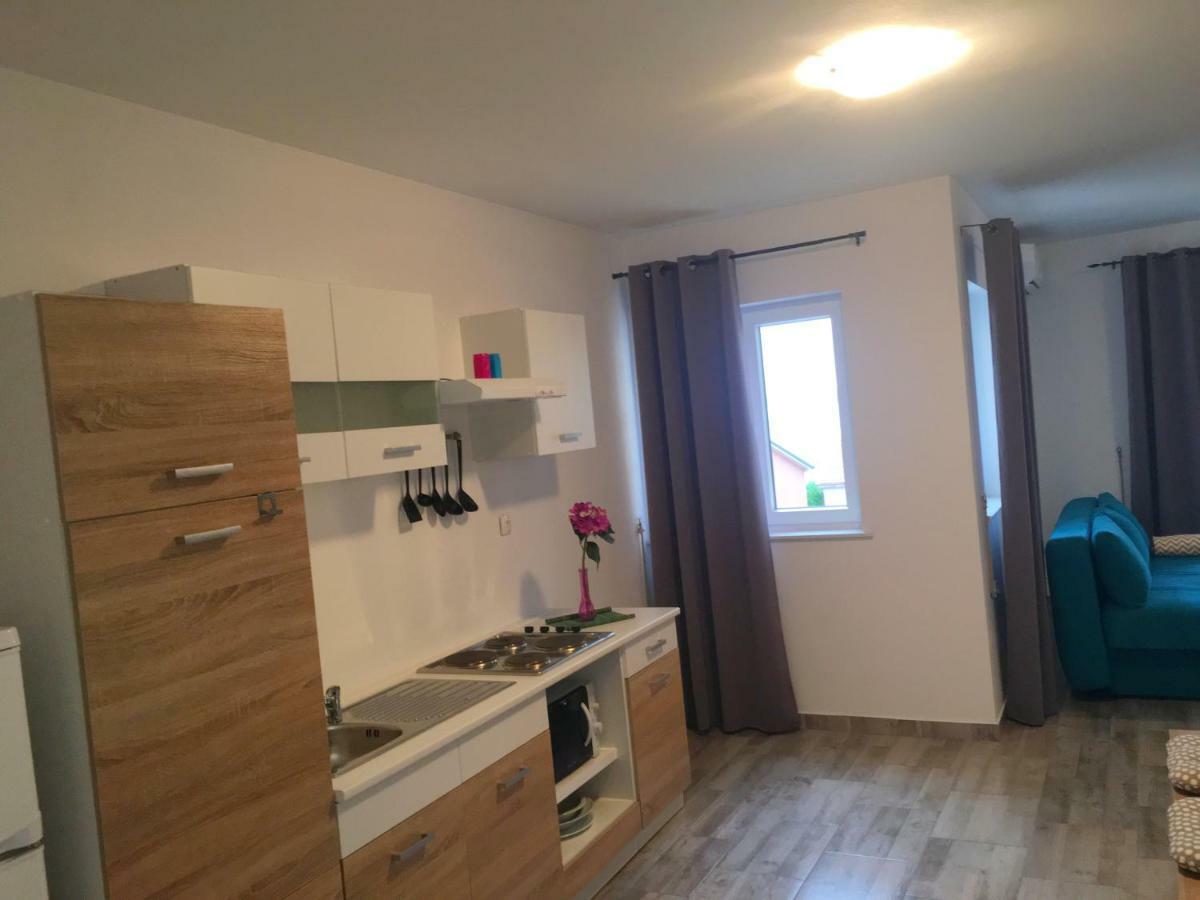 Apartment Valentina Klenovica Exteriör bild