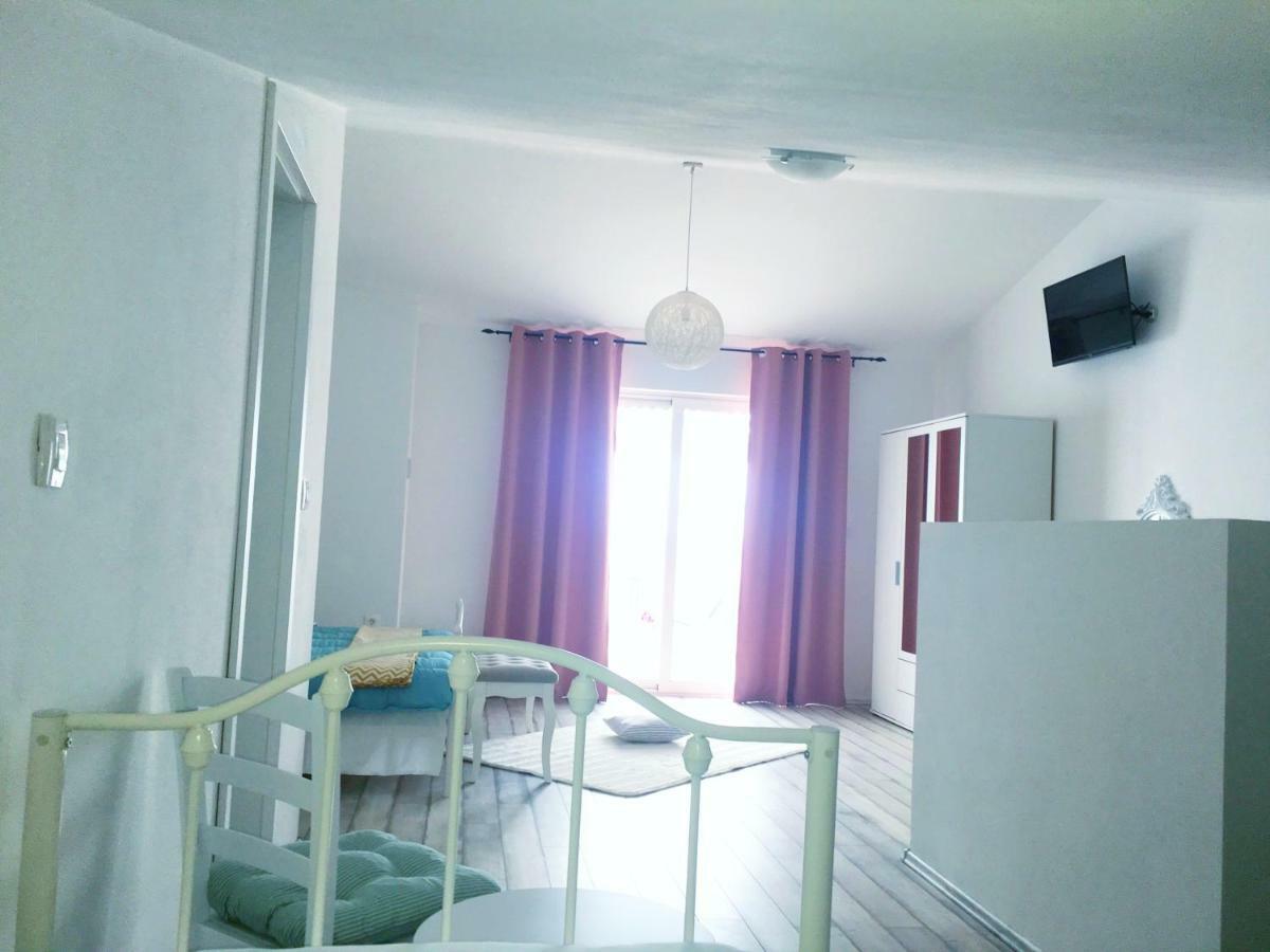 Apartment Valentina Klenovica Exteriör bild