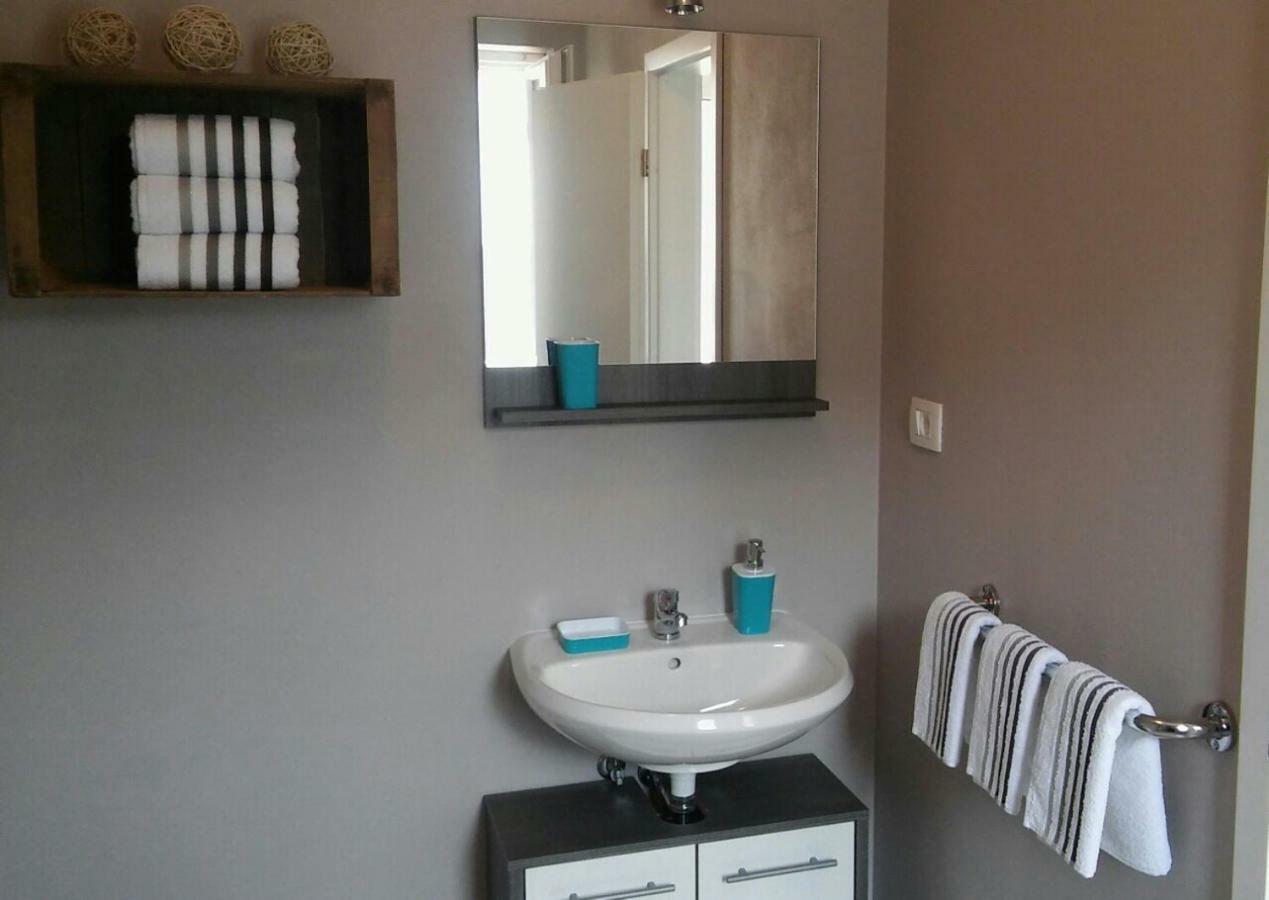 Apartment Valentina Klenovica Exteriör bild